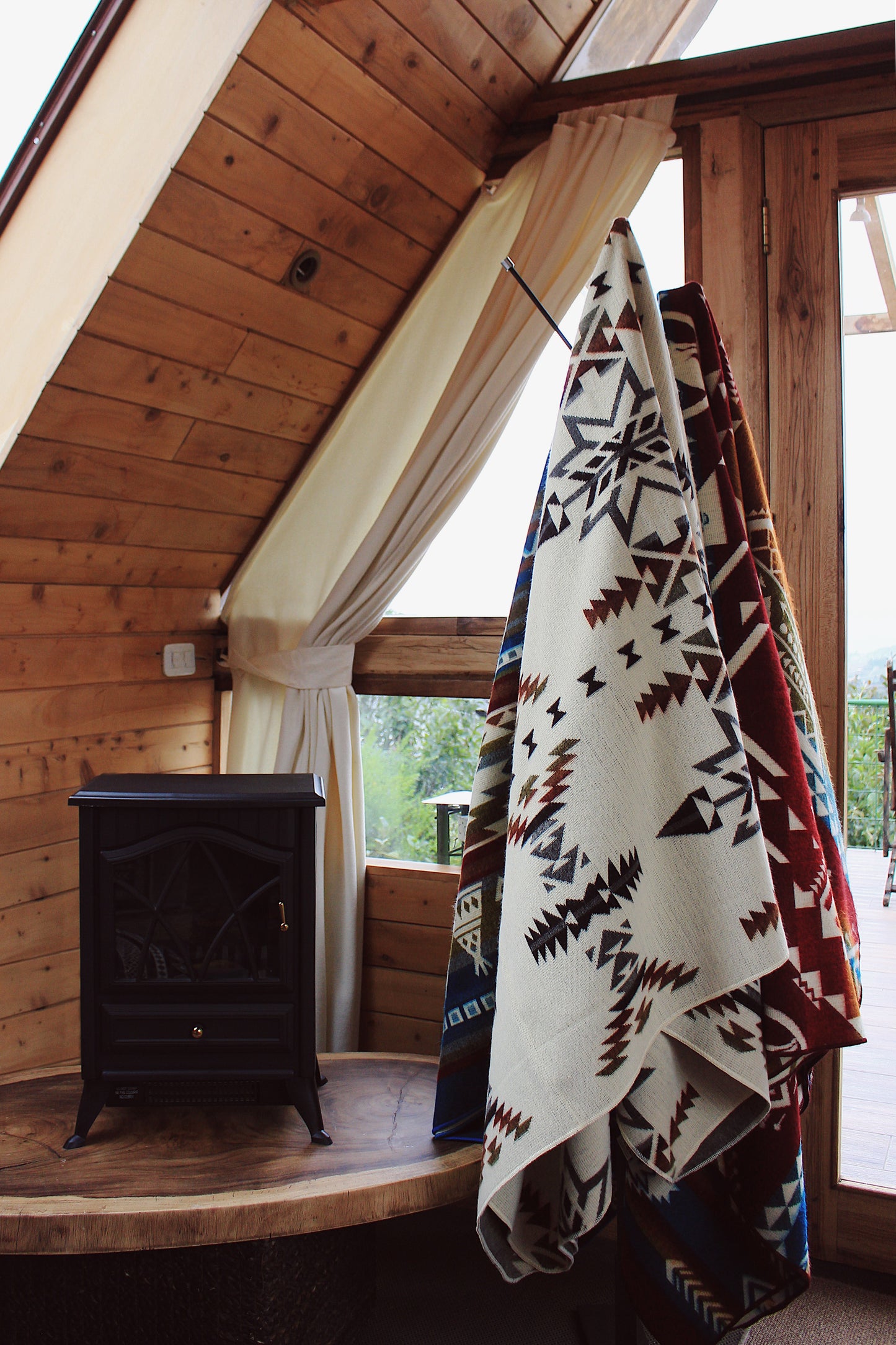 Ultra-Soft Alpaca Wool Southwest Queen Blanket - Great Sand Dunes