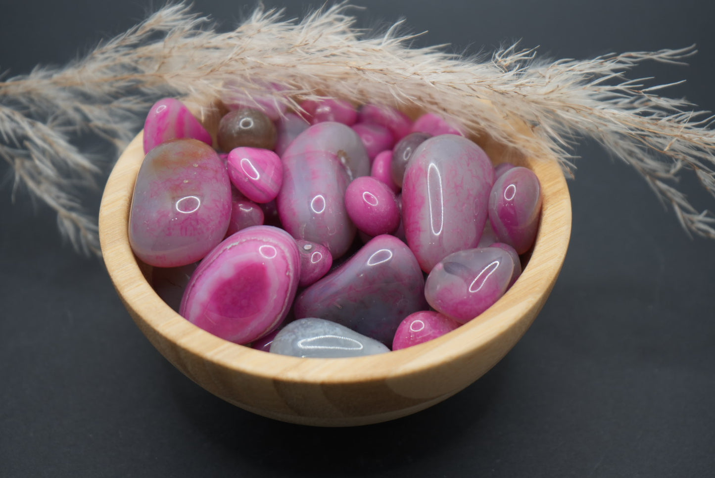 Pink Agate Stones – Emotional Balance, Protection & Mental Clarity