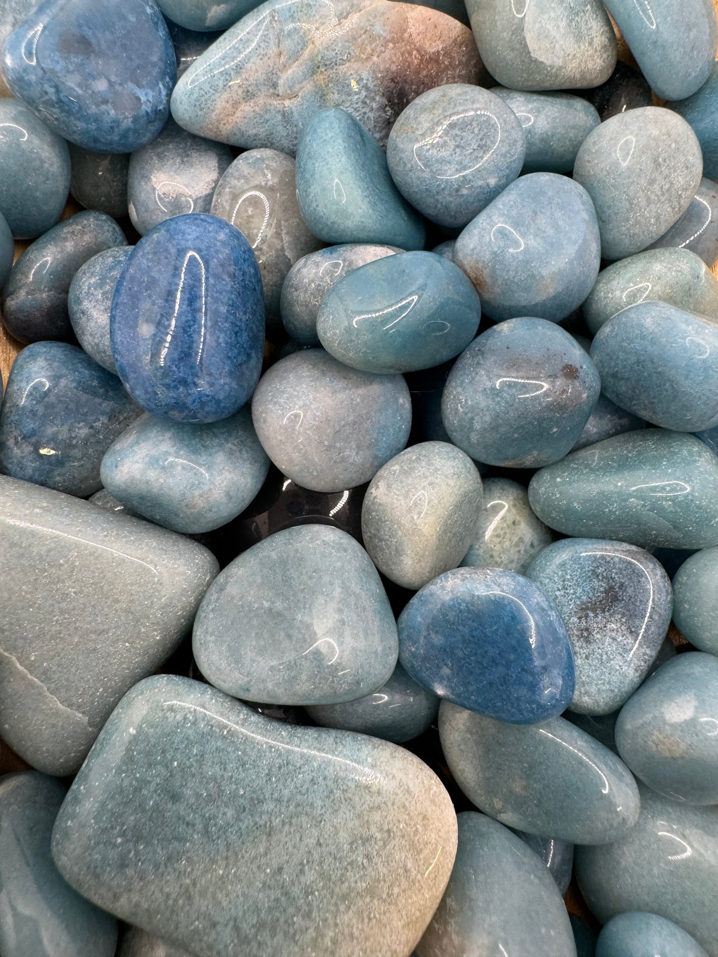 Natural Blue Apatite Stones – Manifestation, Clarity & Psychic Awakening