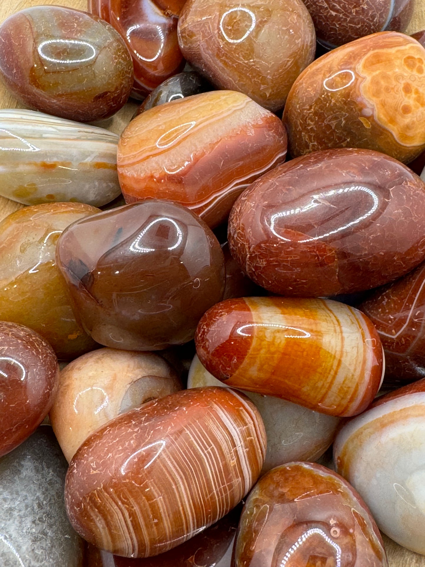 Carnelian Tumbled Stones – Vitality, Passion & Creativity