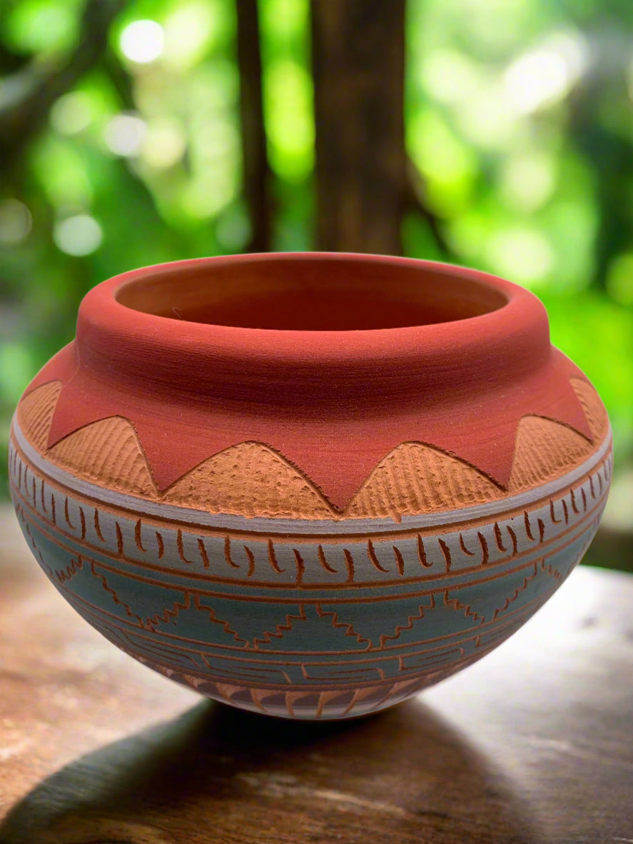 Navajo Etched Pottery by Robinson Valencia