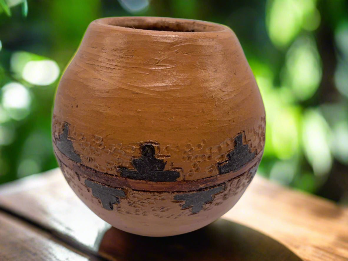 Native American Navajo Pottery