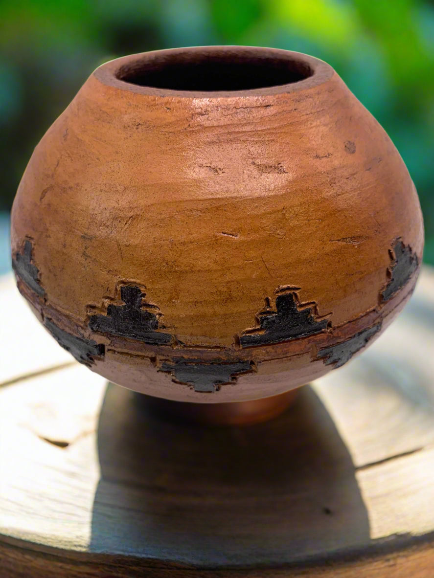 Native American Navajo Pottery
