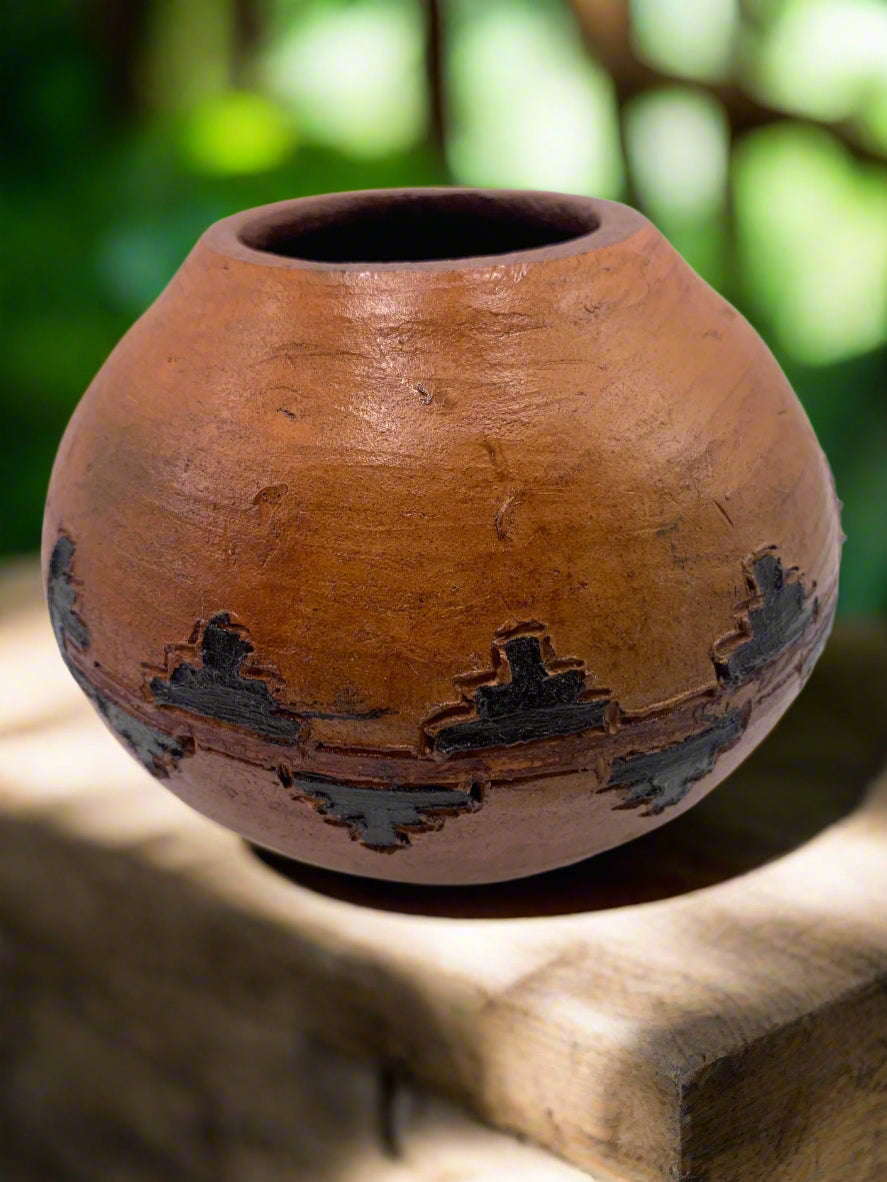 Native American Navajo Pottery