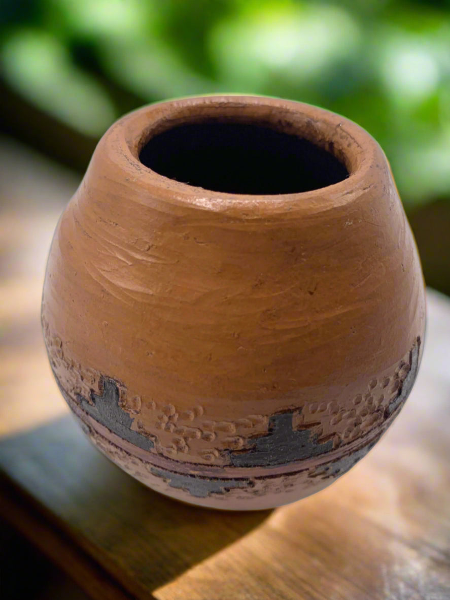 Native American Navajo Pottery