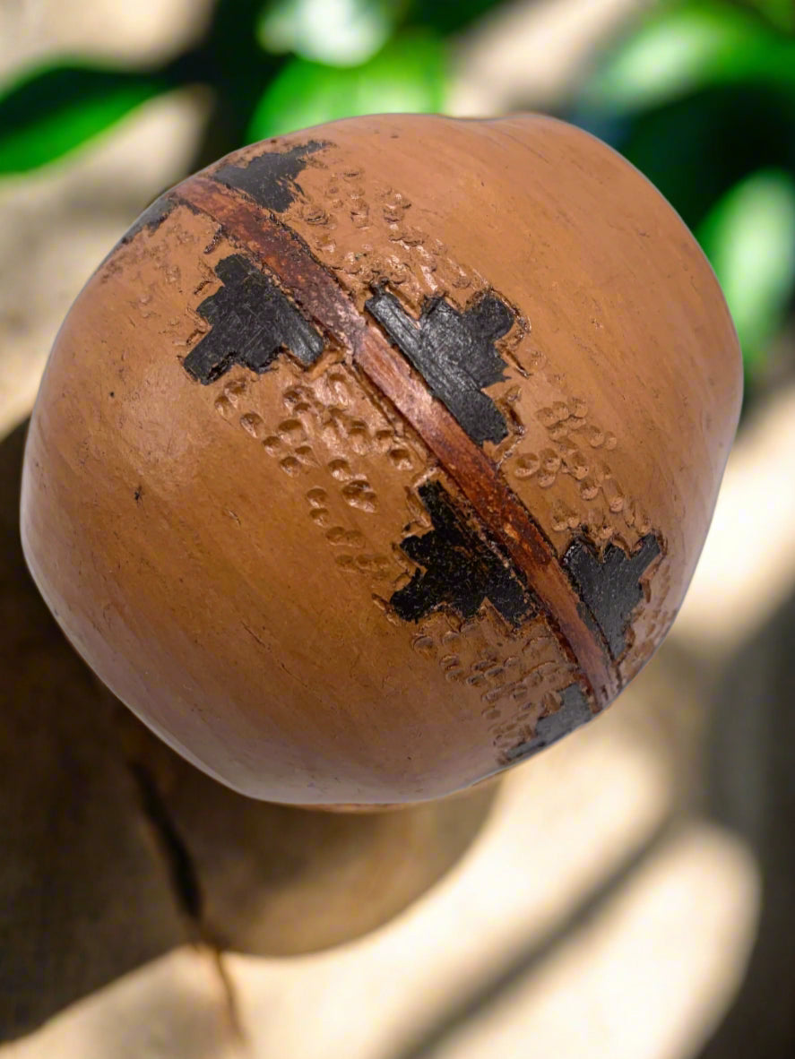 Native American Navajo Pottery