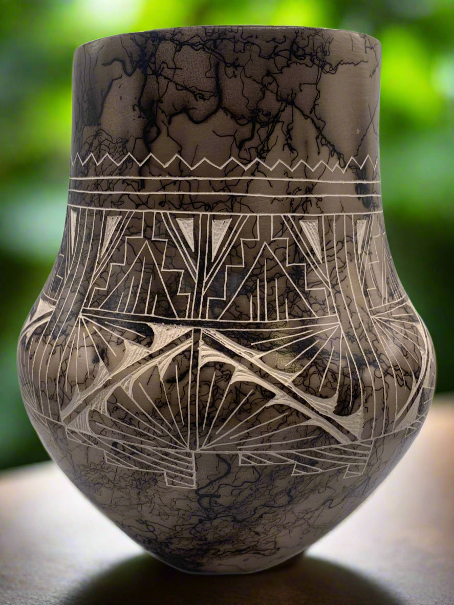 Handcrafted Navajo Horsehair Pottery – Traditional Etched Ceramic Art