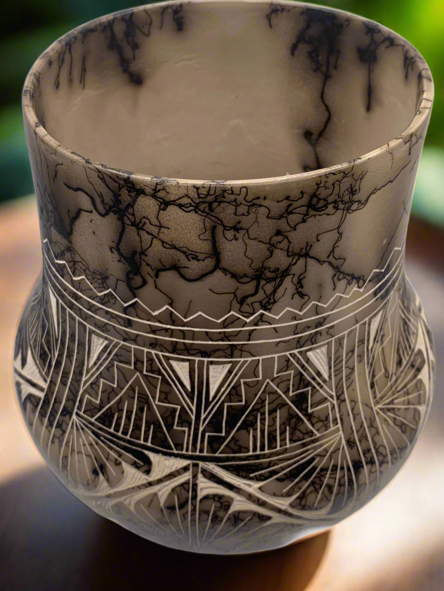 Handcrafted Navajo Horsehair Pottery – Traditional Etched Ceramic Art