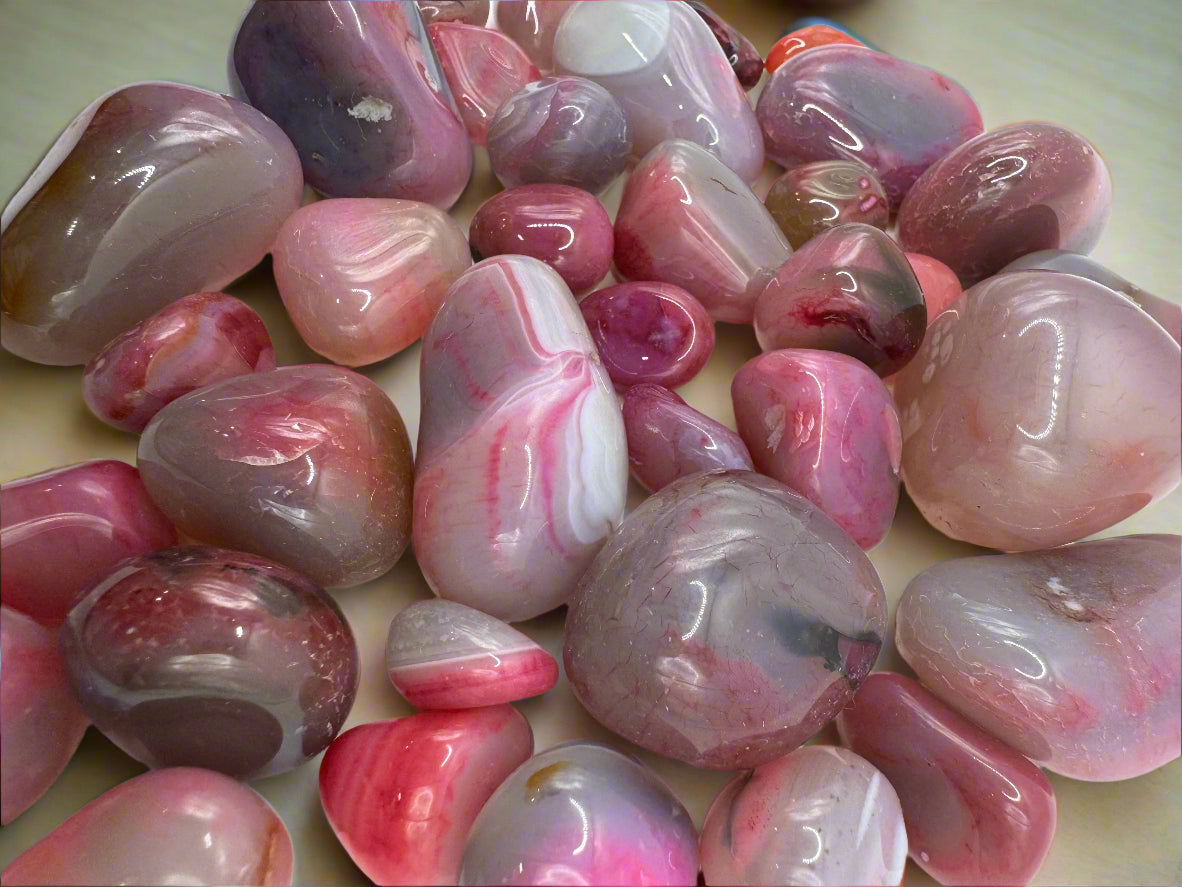 Pink Agate Stones – Emotional Balance, Protection & Mental Clarity