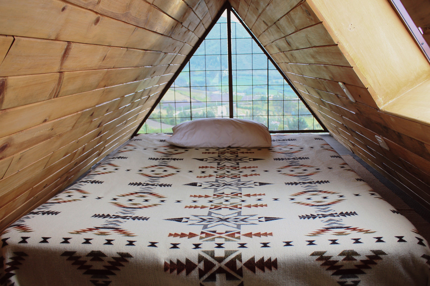 Ultra-Soft Alpaca Wool Southwest Queen Blanket - Great Sand Dunes