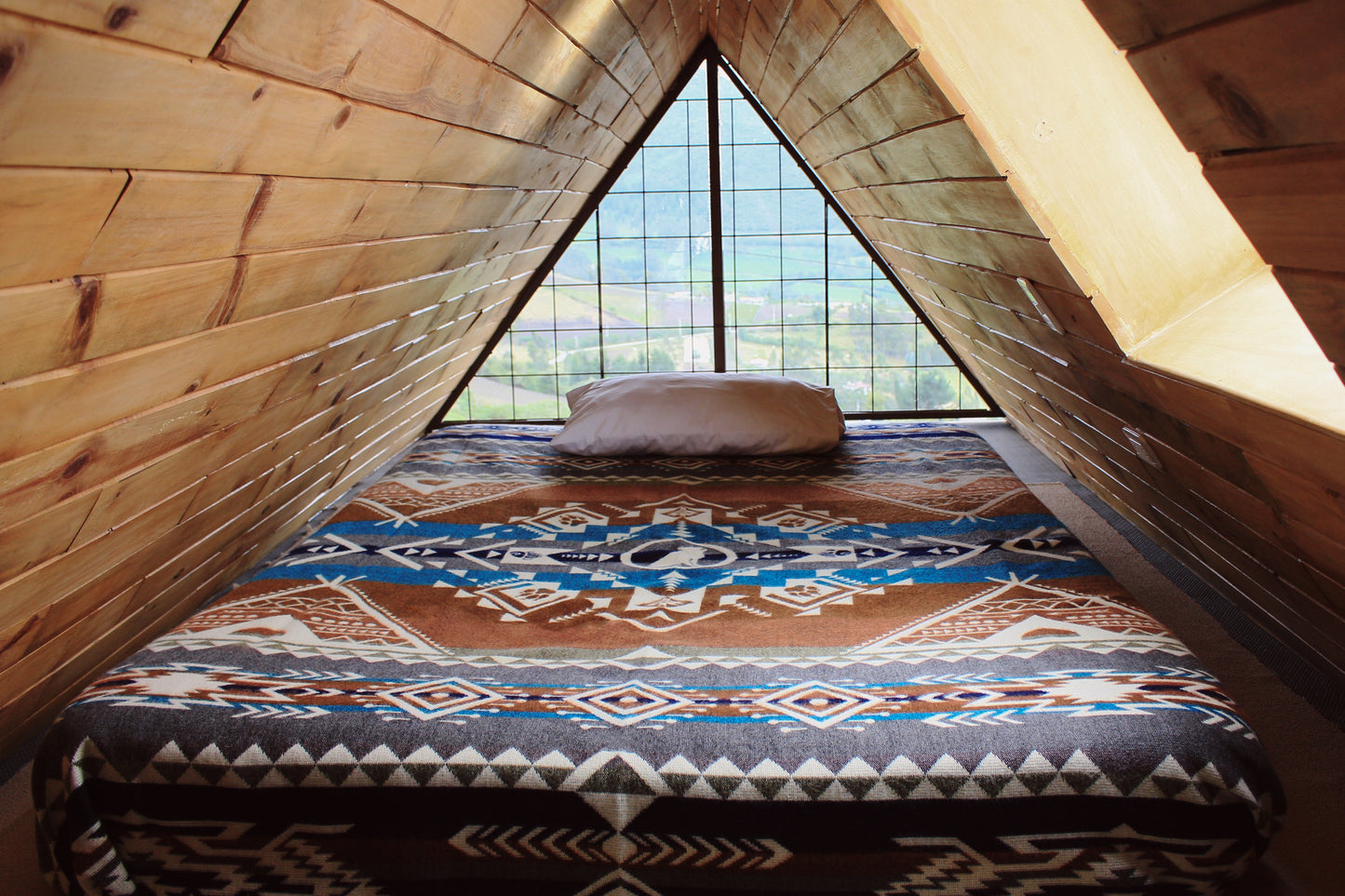Ultra-Soft Alpaca Wool Southwest Queen Blanket - Rainier