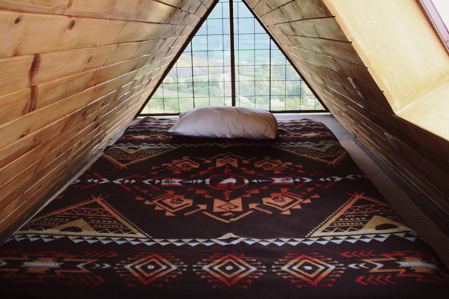 Ultra-Soft Alpaca Wool Southwest Queen Blanket - Sequoia