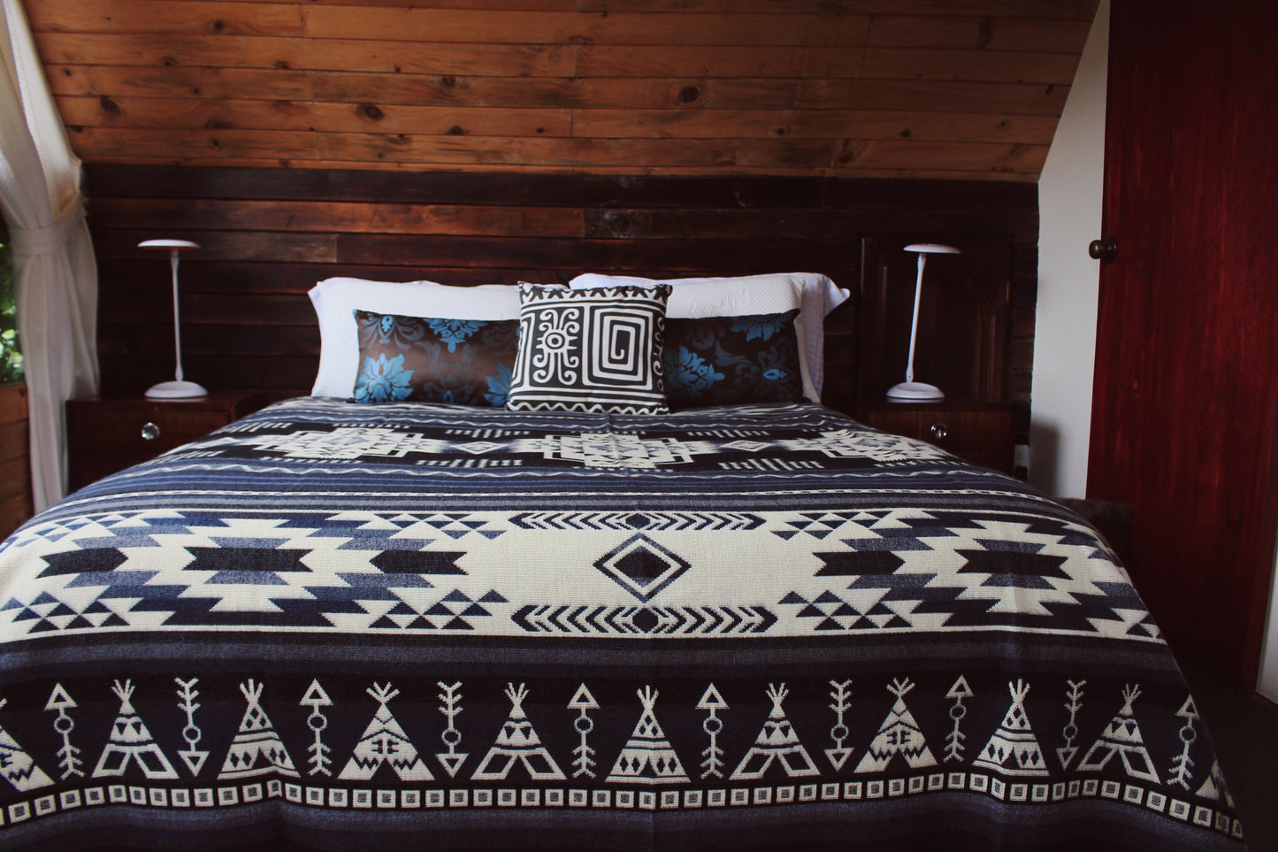 Ultra-Soft Alpaca Wool Southwest Queen Blanket - Denali