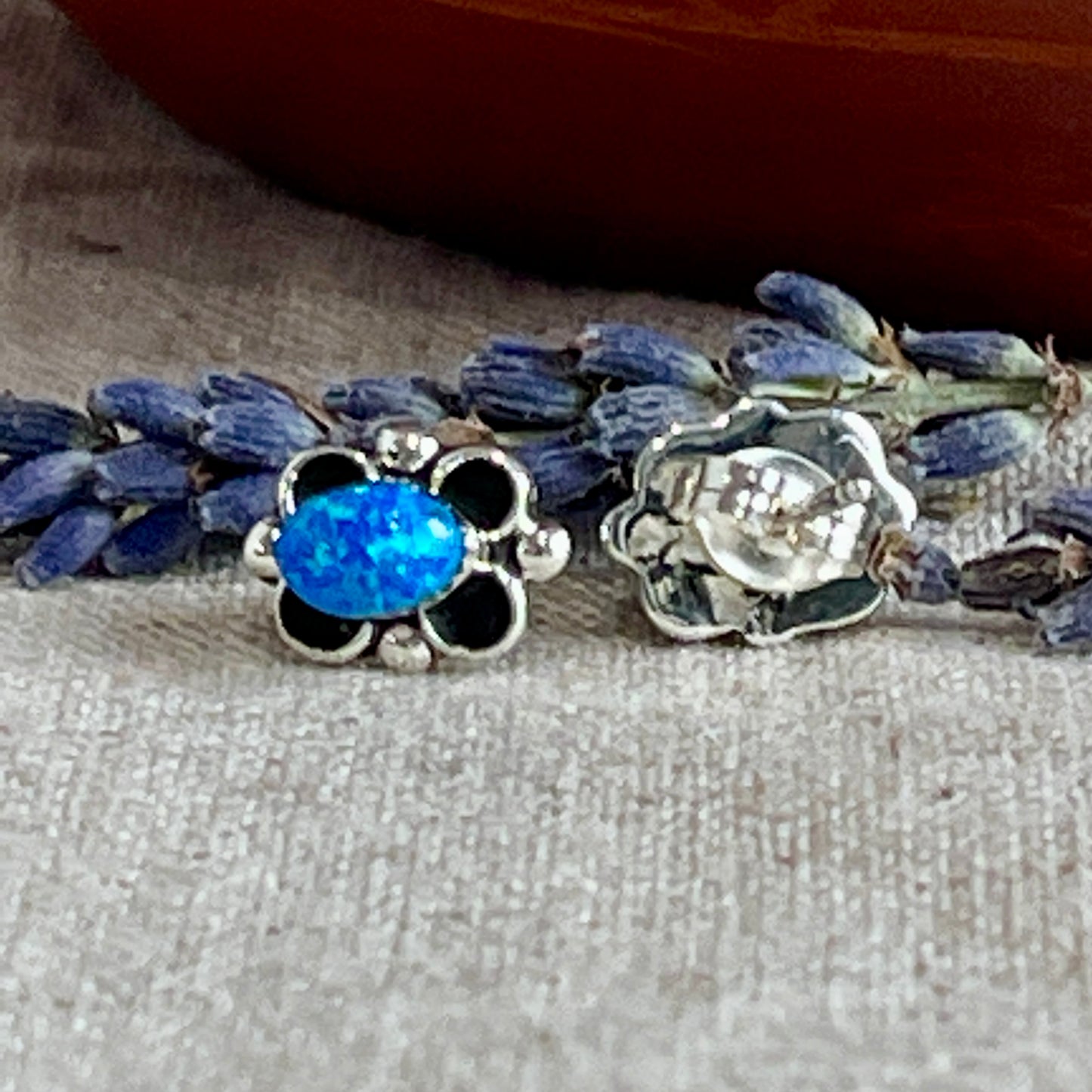 Magaskawee Opal Earring