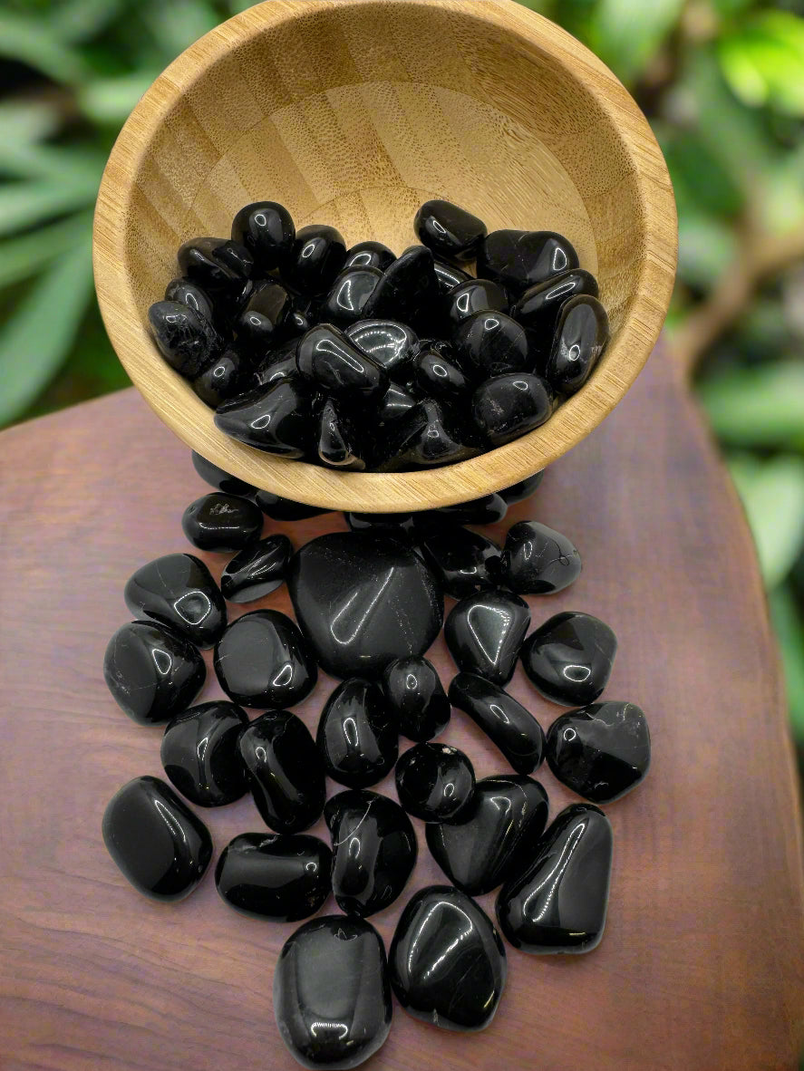 Natural Black Onyx Tumbled Stones – Protection, Strength & Grounding Energy