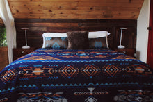 Load image into Gallery viewer, Ultra-Soft Alpaca Wool Southwest Queen Blanket - Kenai
