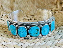 Load image into Gallery viewer, Chenoa Turquoise Bracelet
